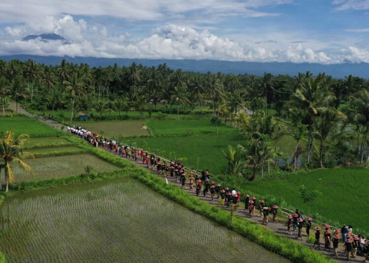 Ritual Adat Nunas Nede, Cara Warga Kesik Menjaga Air di Tengah Ancaman Krisis Iklim